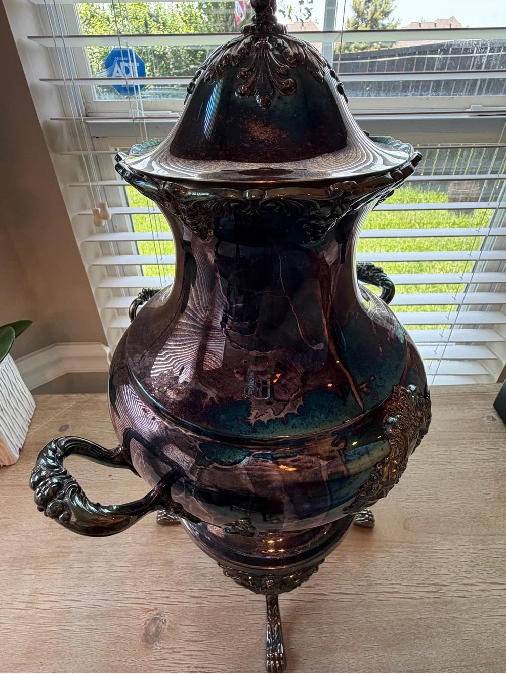 Vintage Reed & Barton King Francis Silverplate Coffee Urn 36 Cup #1660 w/Lid